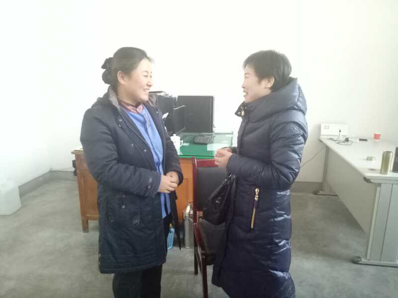 歷下區(qū)總工會、濟(jì)南市及歷下區(qū)兩級勞動模范走訪慰問我公司特困職工